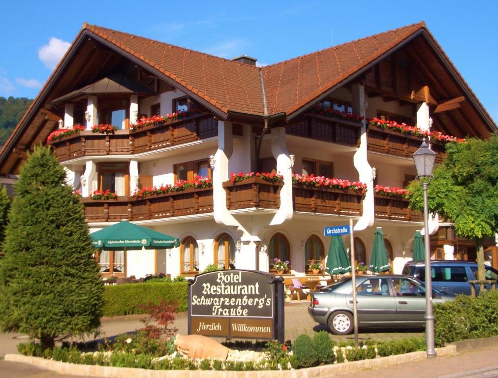 Hotel Schwarzenbergs Traube Glottertal Eksteriør bilde