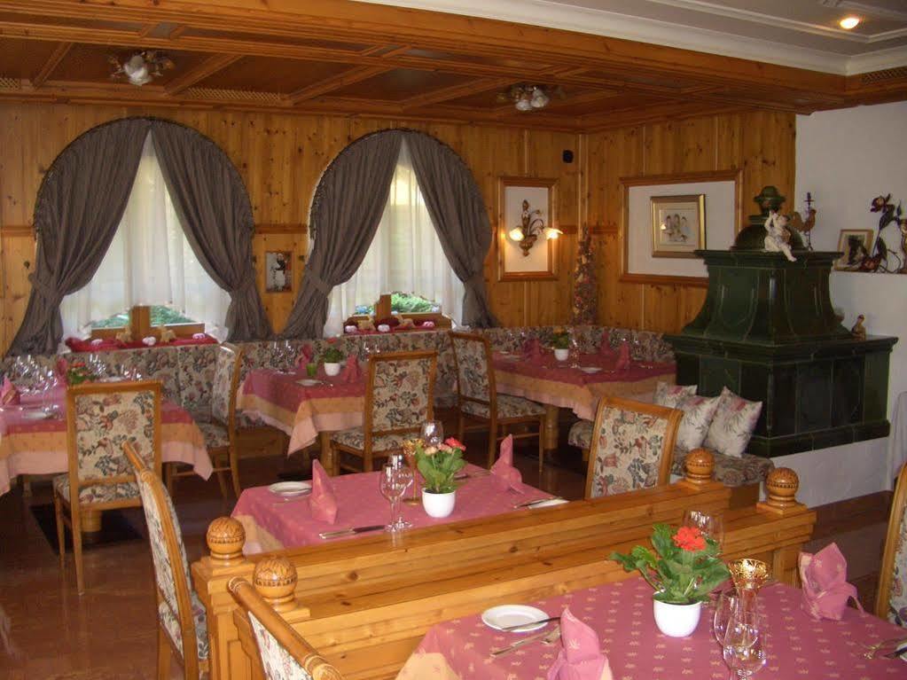Hotel Schwarzenbergs Traube Glottertal Eksteriør bilde
